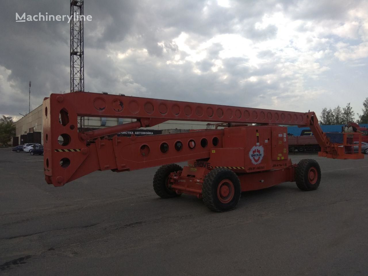 Grove A125J articulated boom lift