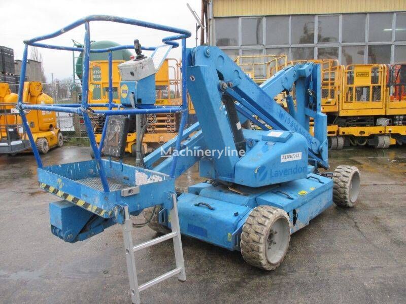 UpRight AB38N articulated boom lift