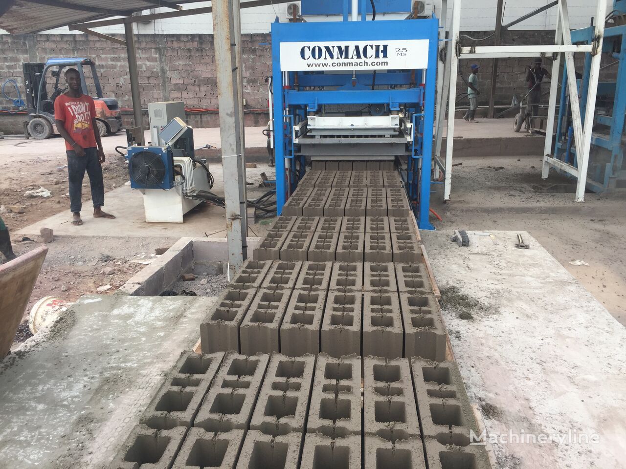 new Conmach BlockKing-25MS Concrete Block Making Machine -10.000 units/shift