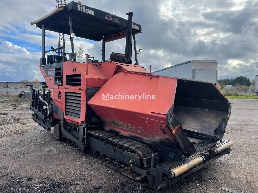 Volvo ABG 6820 crawler asphalt paver