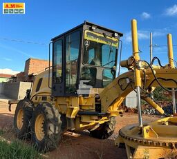 New Holland RG140B grader