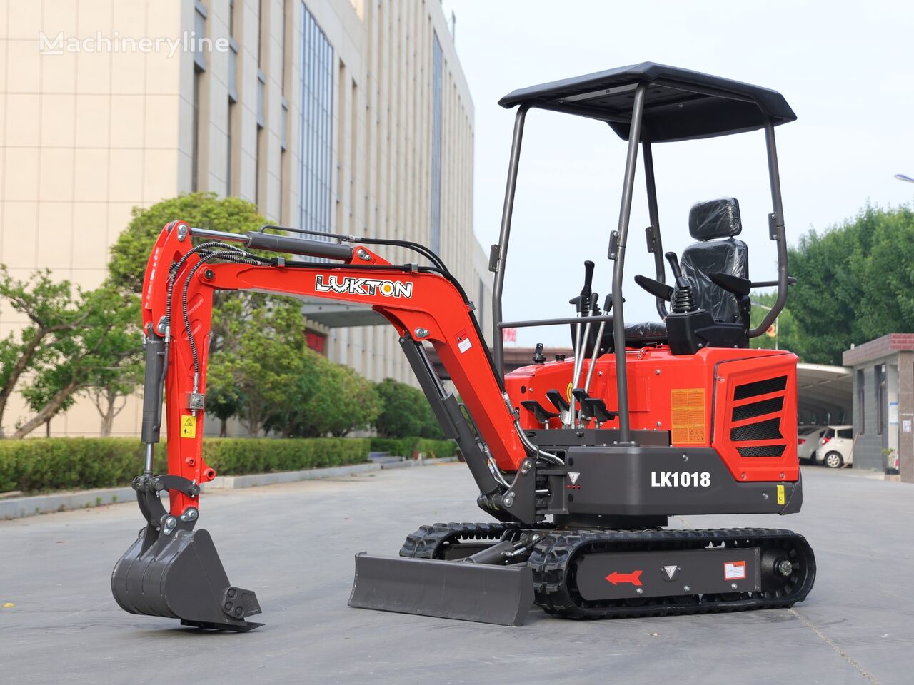 new Lukton LK 1018  mini excavator