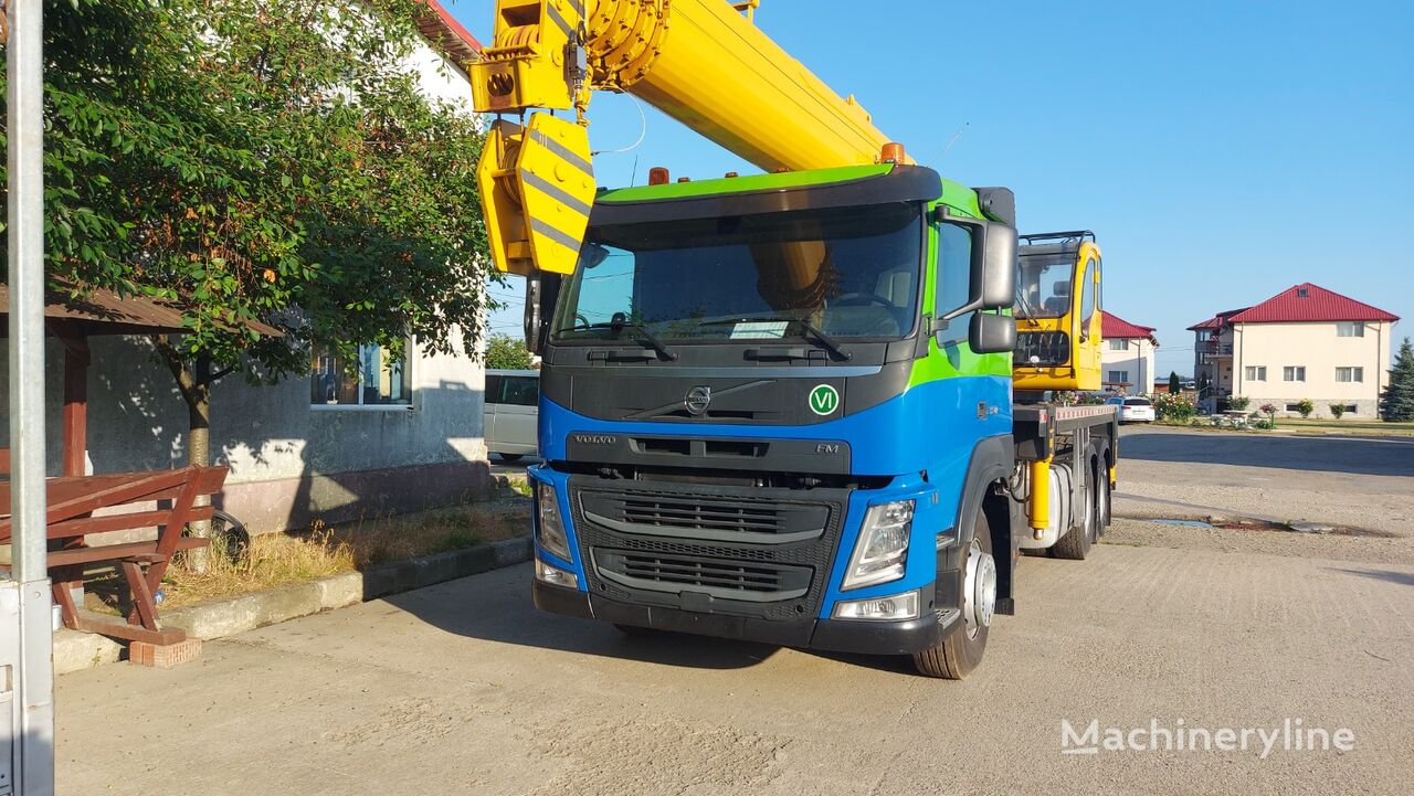 DAK CAT30 on chassis Volvo FM11 mobile crane