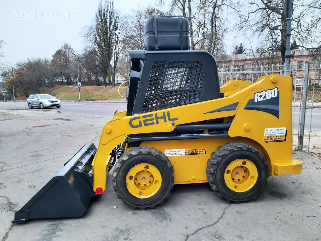 Gehl R260 skid steer