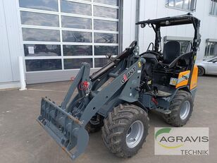 Giant G2500 HD skid steer