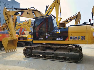 Caterpillar 325C tracked excavator