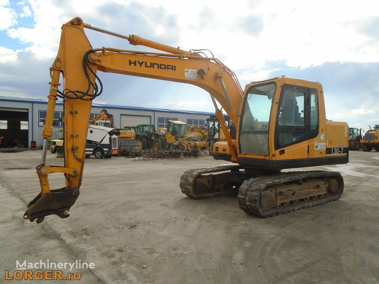 Hyundai Robex 110-7 tracked excavator