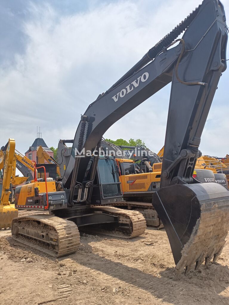 Volvo EC 300 tracked excavator