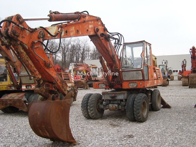 O&K MH6 wheel excavator