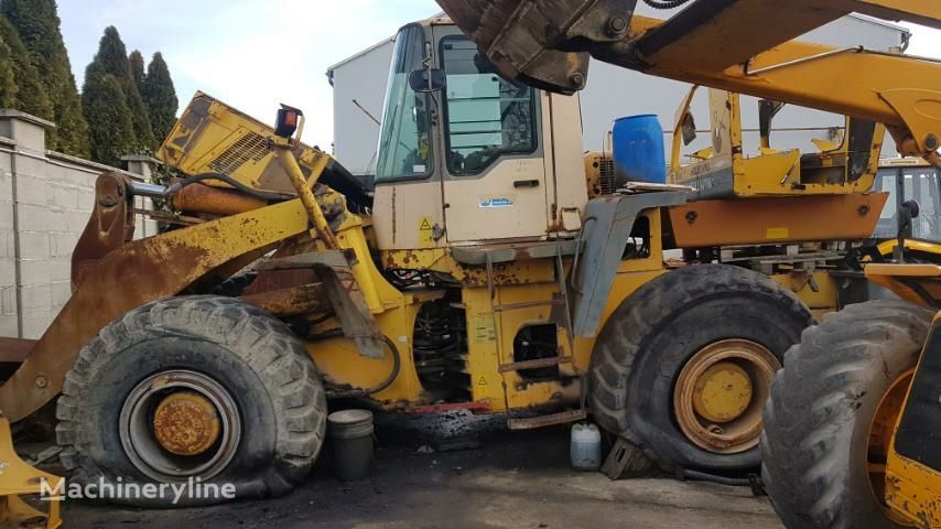 Komatsu WA470 wheel loader